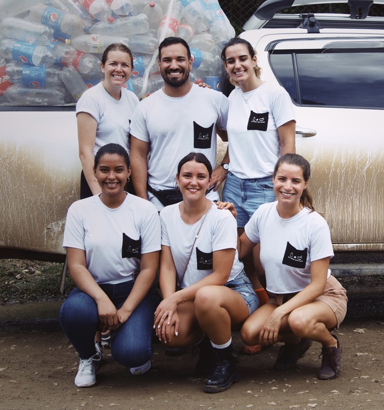 Teamphoto of «Buy Food with Plastic»